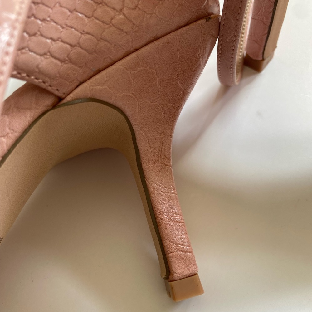 BCBG MIDONY CZ ROS SNK HEEL SANDALS - U.S SIZE 8.5 - Picture 10 of 14